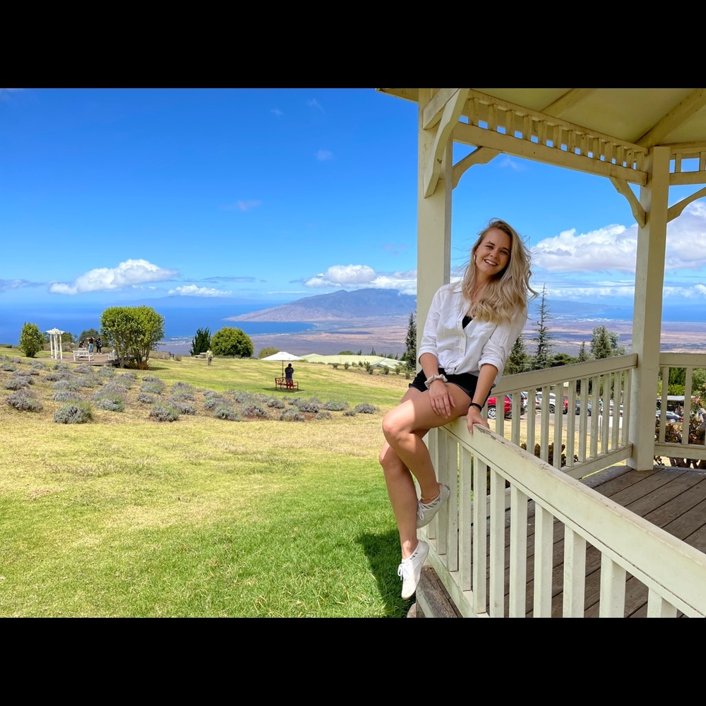 Meet your Posher, Veronica